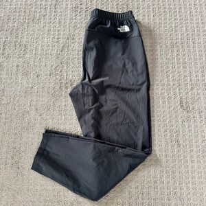 The North Face Men's Dark Gray Lightweight Pants Large